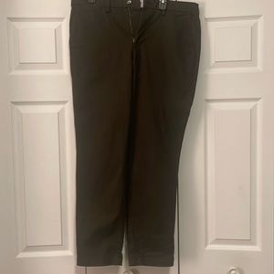 Gap green essential slim fit khaki